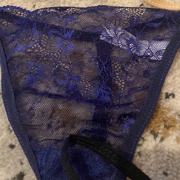 New bundle of 4 lace thong panties size large - Picture 2 of 5